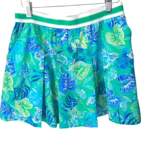 Lilly Pulizer Silvana Skort Botanical Green In A Flutter Size Small - Picture 8 of 16